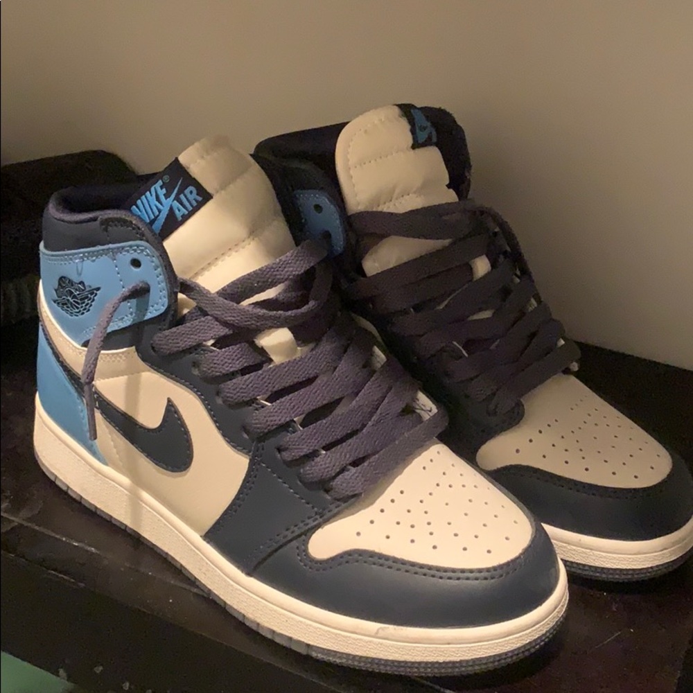 jordan 1 obsidians UA sneaker